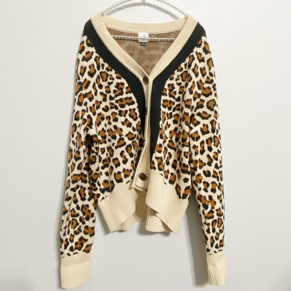 Cabi 4289 Nine Lives Cardigan Fall 2022 Medium NWT - Picture 3 of 7